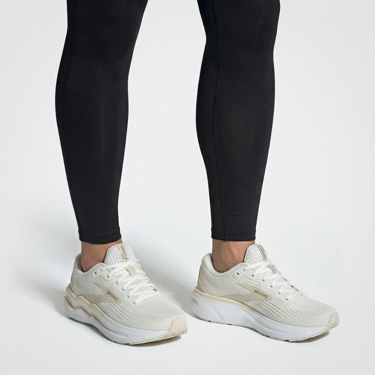 Replacement shoe laces for Brooks Ghost Max 2 running shoes by Kicks Shoelaces