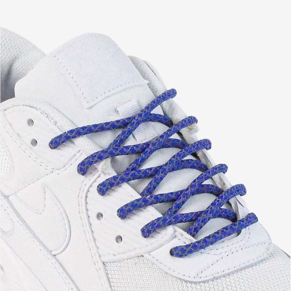 custom-color-shoelaces-on-white-sneakers-with-reflective-royal-blue-laces